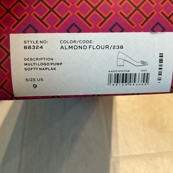 Tory Burch Multi logo pump Almond Flour - Picture 7 of 7